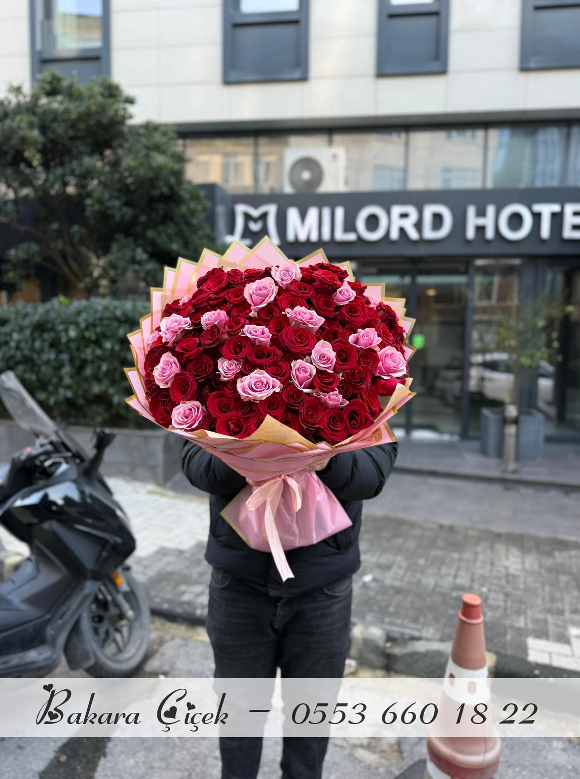 121 Adet Gül Buketi