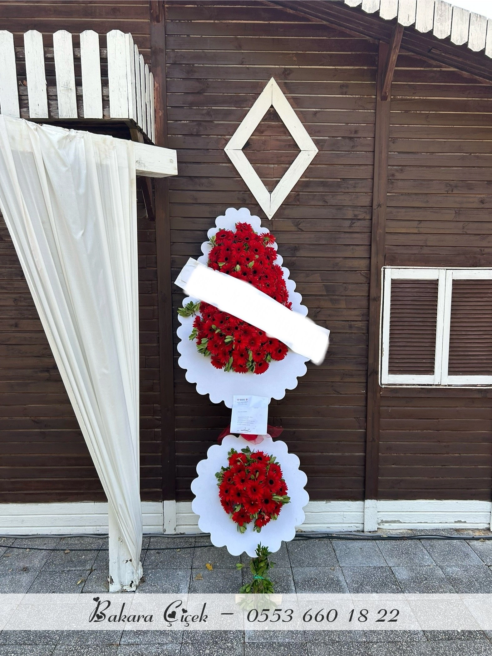 Çift Katlı Düğün,Açılış Çelengi