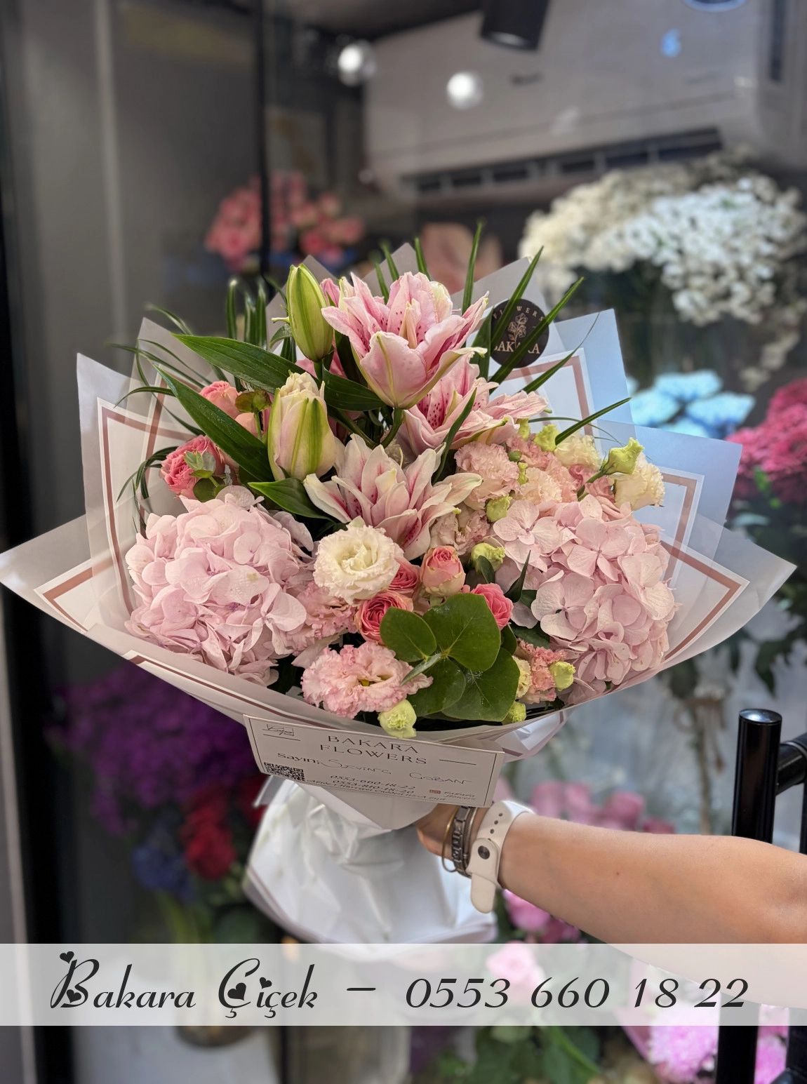 Katmerli Lilyum Ve Soft Pembe Ortanca Buketi
