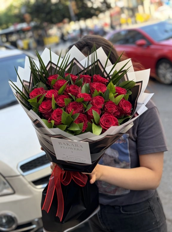 21 Adet Kırmızı Gül Buketi