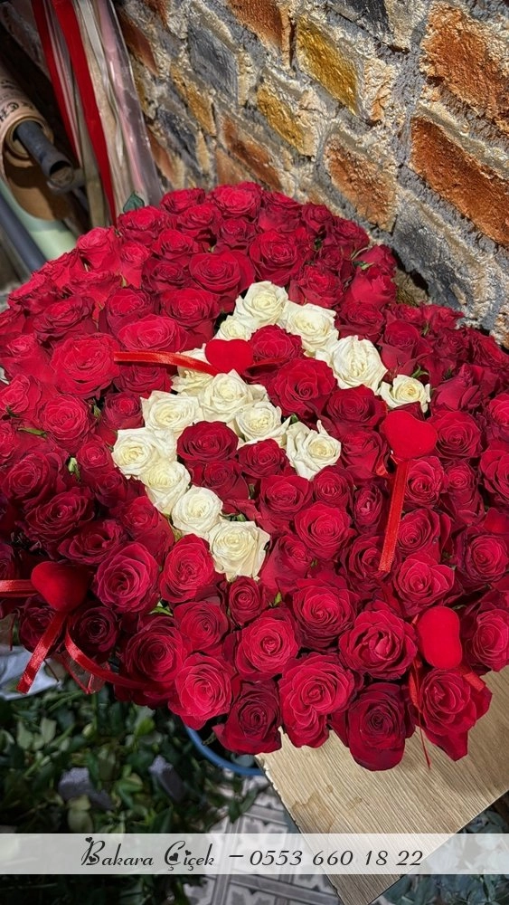 100’Lü Kutulu Gül