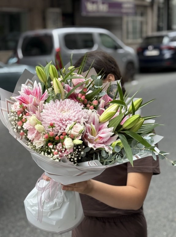 Katmerli Lilyum Anastasia Buketi